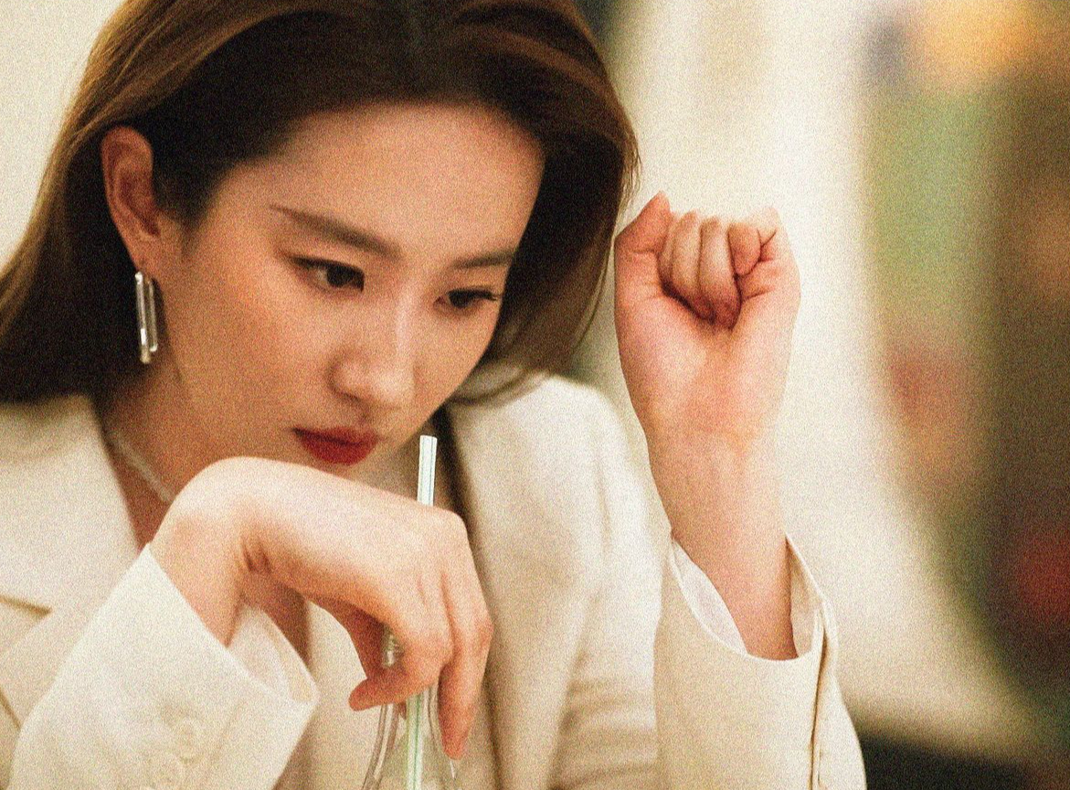 Đi làm đừng quá ngây thơ: 7 điều phải thuộc lòng nếu không muốn mãi là “người chịu thiệt”- Ảnh 1. Đi làm đừng quá ngây thơ: 7 điều phải thuộc lòng nếu không muốn mãi là “người chịu thiệt”- Ảnh 1.