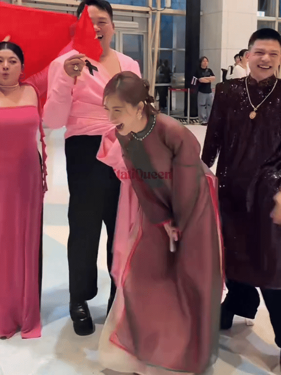 Hòa Minzy đâm đầu vào thị phi- Ảnh 2.