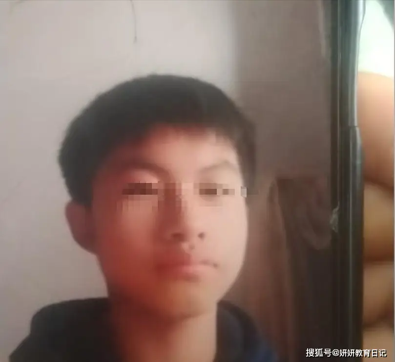 Cậu bé 15 tuổi mất tích bí ẩn sau khi đòi bỏ học đi làm, mấy tháng sau gia đình nhận tin nhắn rợn người từ Campuchia- Ảnh 1. Cậu bé 15 tuổi mất tích bí ẩn sau khi đòi bỏ học đi làm, mấy tháng sau gia đình nhận tin nhắn rợn người từ Campuchia- Ảnh 1.