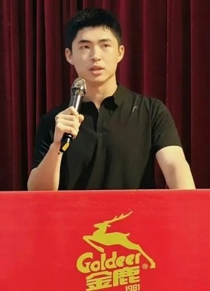 Mỹ nhân 92 sinh con cho thiếu gia tập đoàn bị nhà nội 