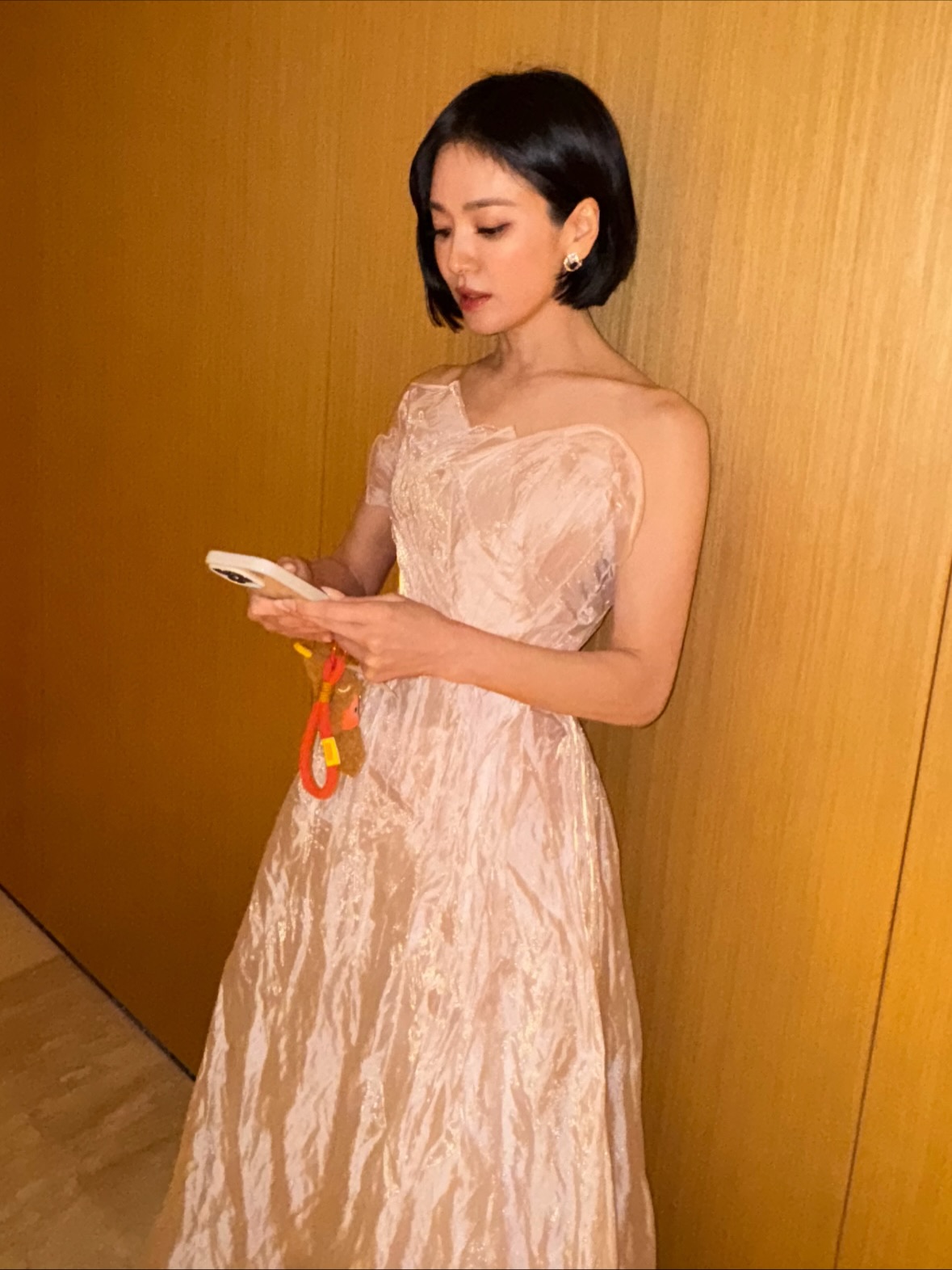 Chùm ảnh nhoè nhoẹt thấy rõ mặt thật của Song Hye Kyo- Ảnh 3.