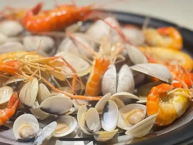 Ngày càng nhiều người bị đột quỵ? Bác sĩ khuyên: Chớ dại đụng nhiều 4 món ngon này- Ảnh 2.