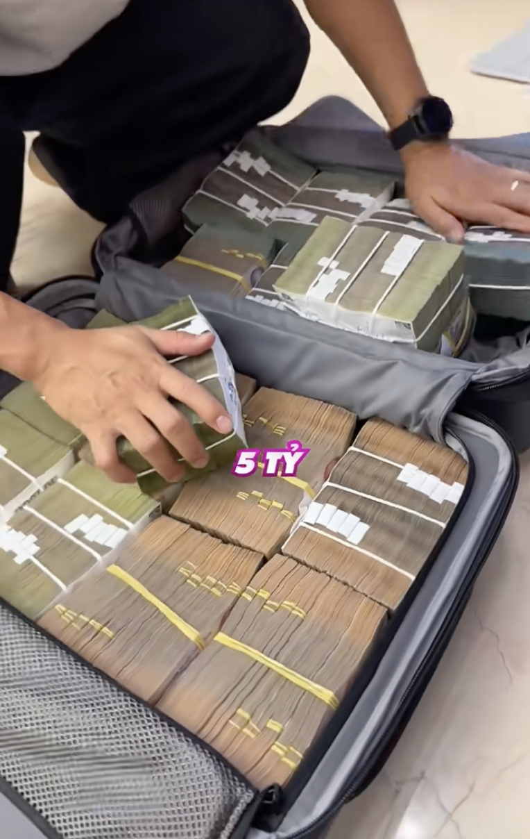 Căn phòng chứa tiền của vợ chồng “trùm” thẩm mỹ viện Mailisa- Ảnh 5.