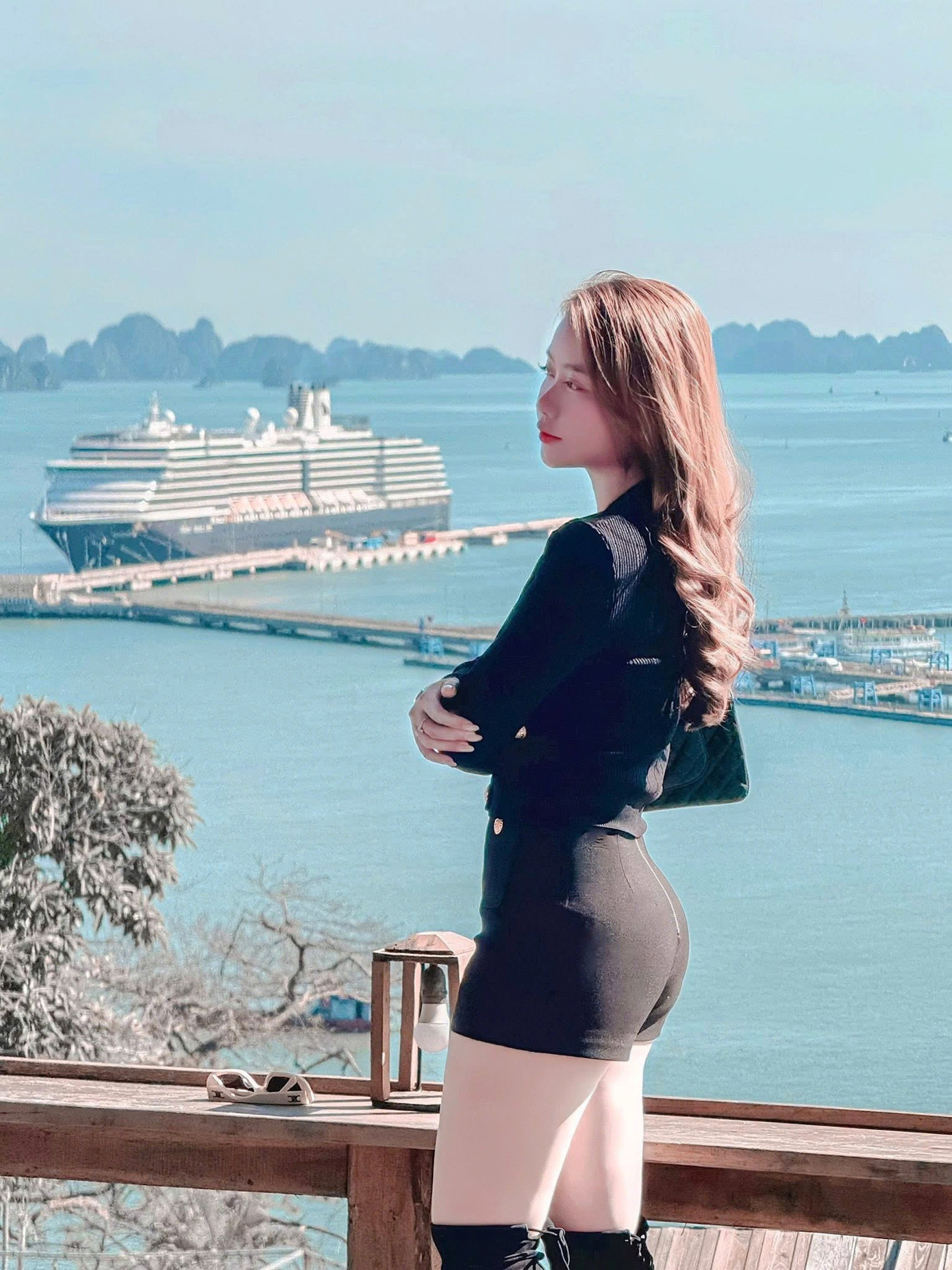 Trào lưu chụp ảnh theo phong cách Hồng Kông ở Hạ Long- Ảnh 3.