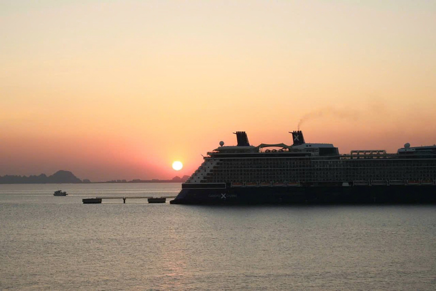 Trào lưu chụp ảnh theo phong cách Hồng Kông ở Hạ Long- Ảnh 14.