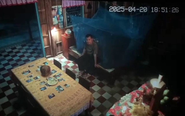 Cảnh người đàn ông miền Tây khóc lóc cầu xin 1 điều qua camera khiến hàng triệu người không thở nổi- Ảnh 1.