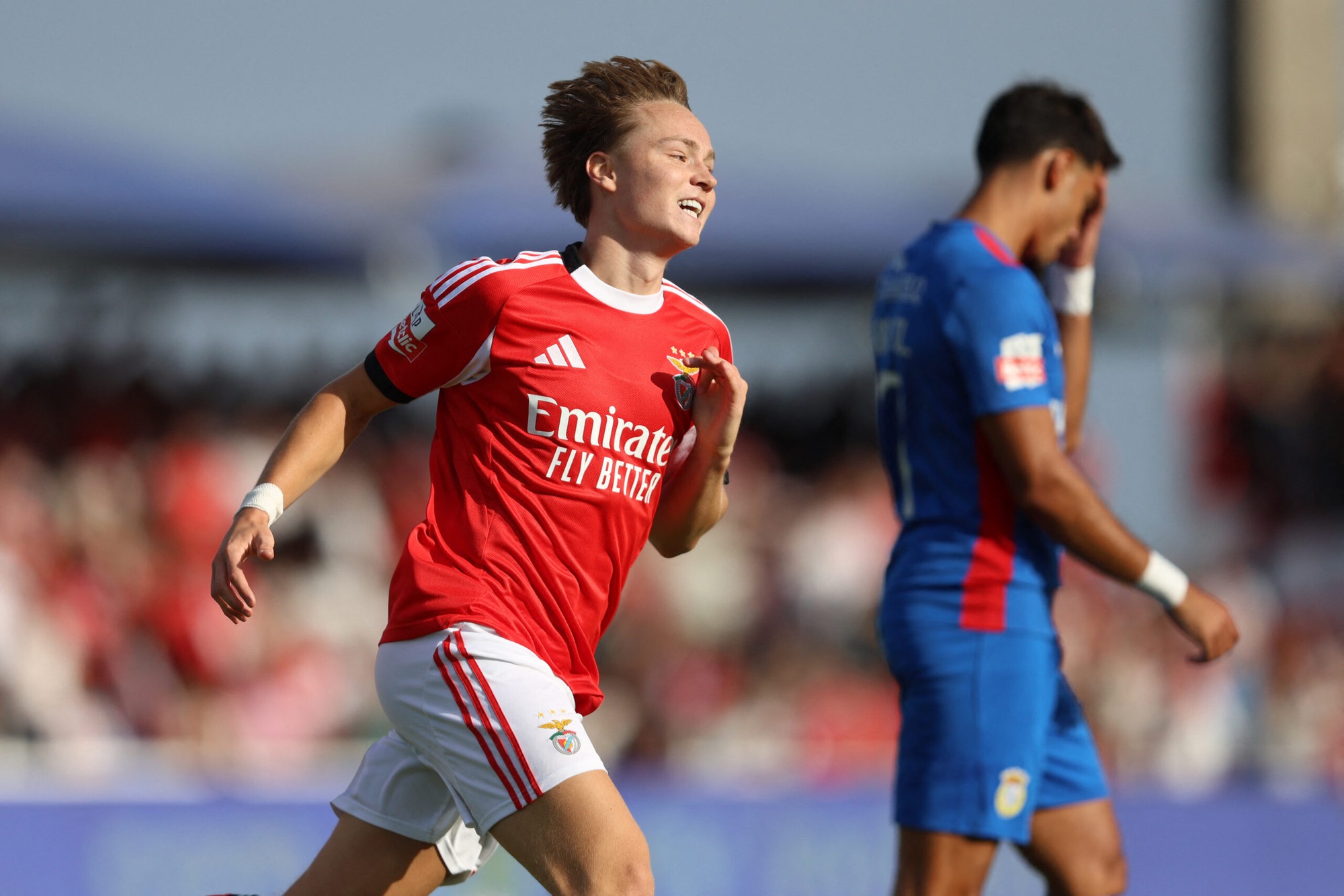 Nhanh tay chuyển tiếp video 18+ vào nhóm bạn bè, tuyển thủ Quốc gia nhận án tù gây chấn động- Ảnh 2. Nhanh tay chuyển tiếp video 18+ vào nhóm bạn bè, tuyển thủ Quốc gia nhận án tù gây chấn động- Ảnh 2.