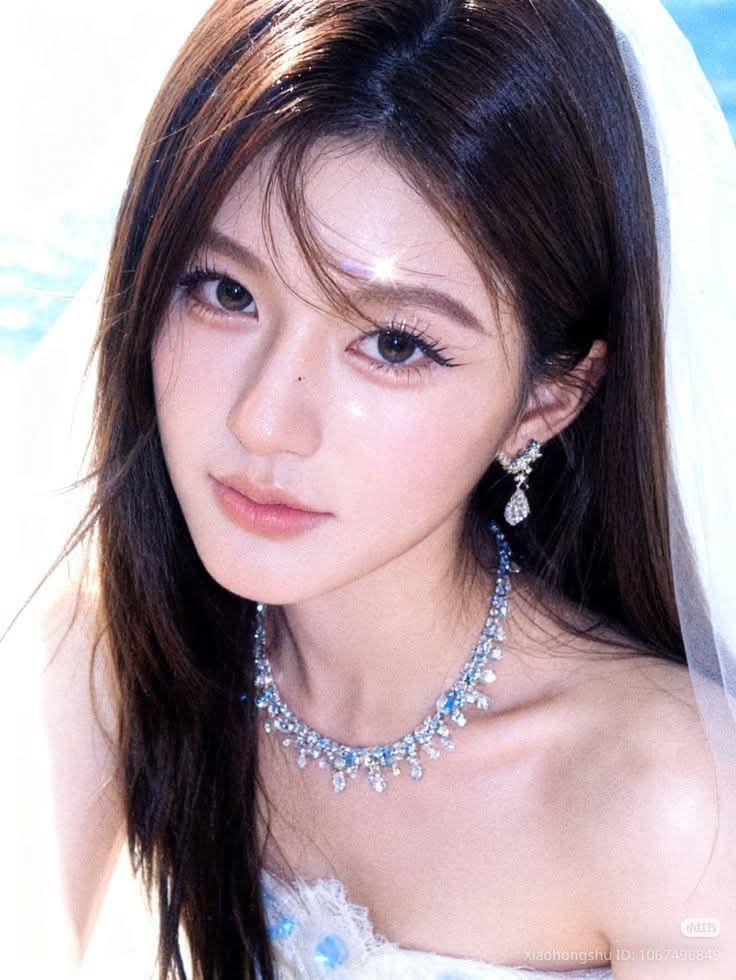 Triệu Lộ Tư bị kiểm soát, cấm tiệt làm một việc- Ảnh 1. Triệu Lộ Tư bị kiểm soát, cấm tiệt làm một việc- Ảnh 1.