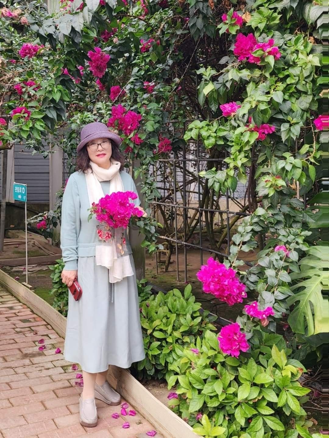 Lương hưu 14,7 triệu, ở tuổi 58 tôi hiểu ra: Tiết kiệm quá mức không hề tốt, chỉ khiến cuộc sống trôi qua vô nghĩa- Ảnh 3. Lương hưu 14,7 triệu, ở tuổi 58 tôi hiểu ra: Tiết kiệm quá mức không hề tốt, chỉ khiến cuộc sống trôi qua vô nghĩa- Ảnh 3.