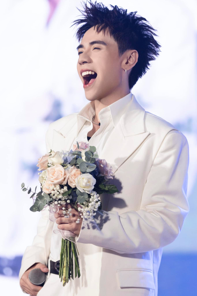 “Người xứng đáng bị loại nhất ở Anh Trai Say Hi mùa 2 là em trai Quang Hùng MasterD”- Ảnh 3.