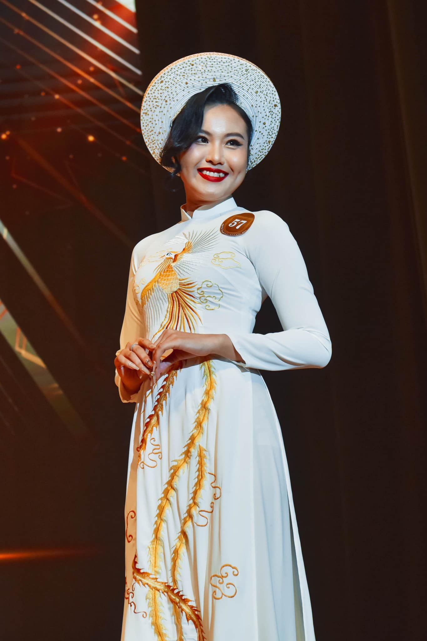 Thí sinh Olympia gây sốt với màn lột xác ngoạn mục: Từng đạt 2 danh hiệu Hoa khôi, sự nghiệp hiện tại mới thật sự đỉnh!- Ảnh 5.