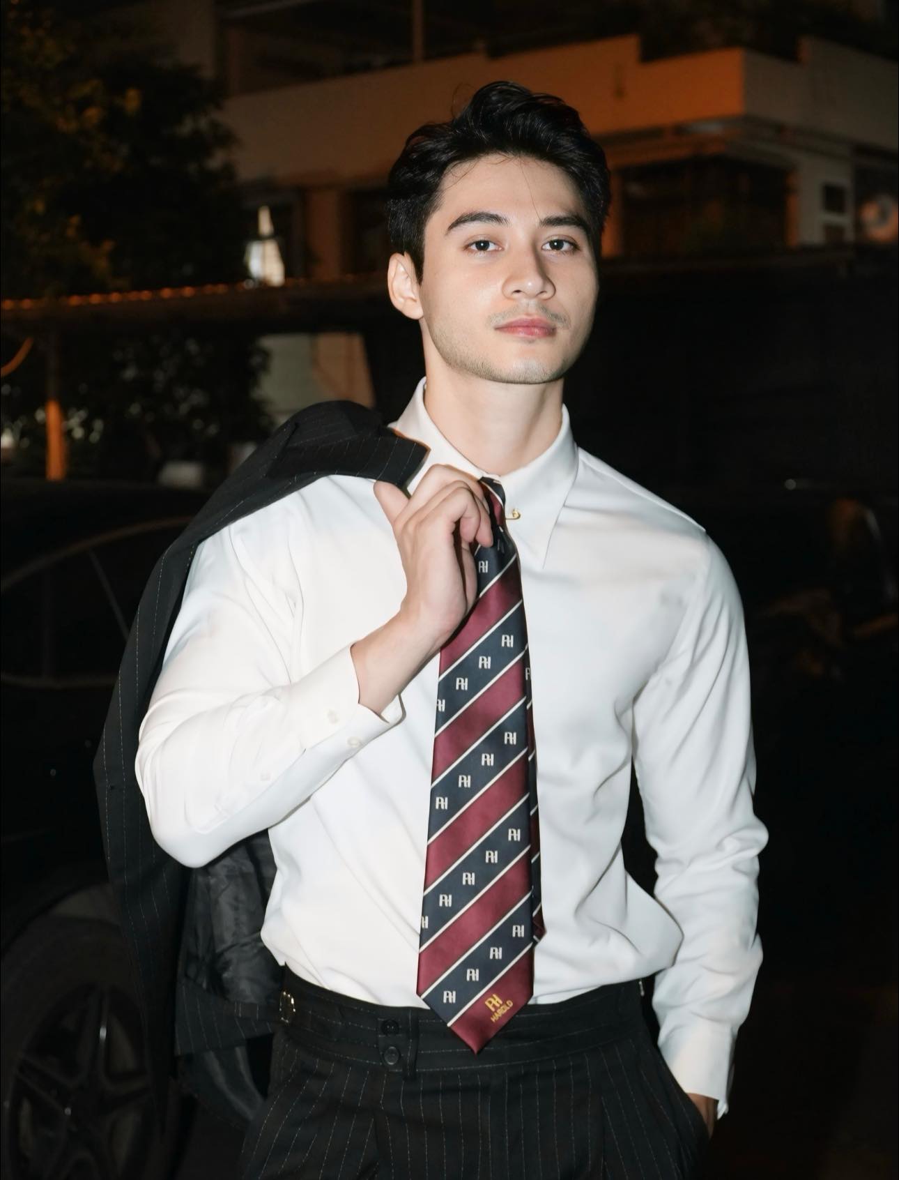 Phản ứng lạ của tình tin đồn kém 6 tuổi khi vừa nghe đến tên Chi Pu- Ảnh 5.