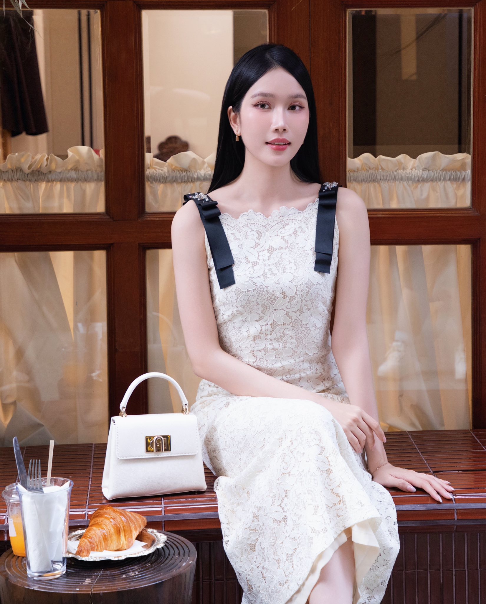 Thêm 1 nàng hậu thông báo rời Sen Vàng- Ảnh 3. Thêm 1 nàng hậu thông báo rời Sen Vàng- Ảnh 3.