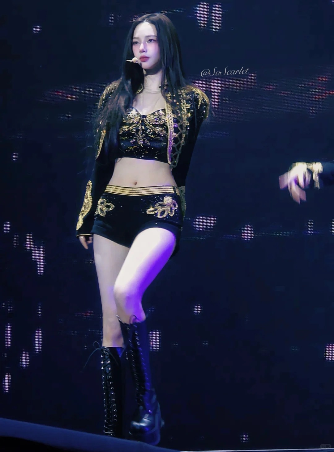 Nhan sắc bất thường của nữ nhân đẹp hơn cả trí tuệ nhân tạo, 1 bức ảnh cả triệu người cãi nhau- Ảnh 4.