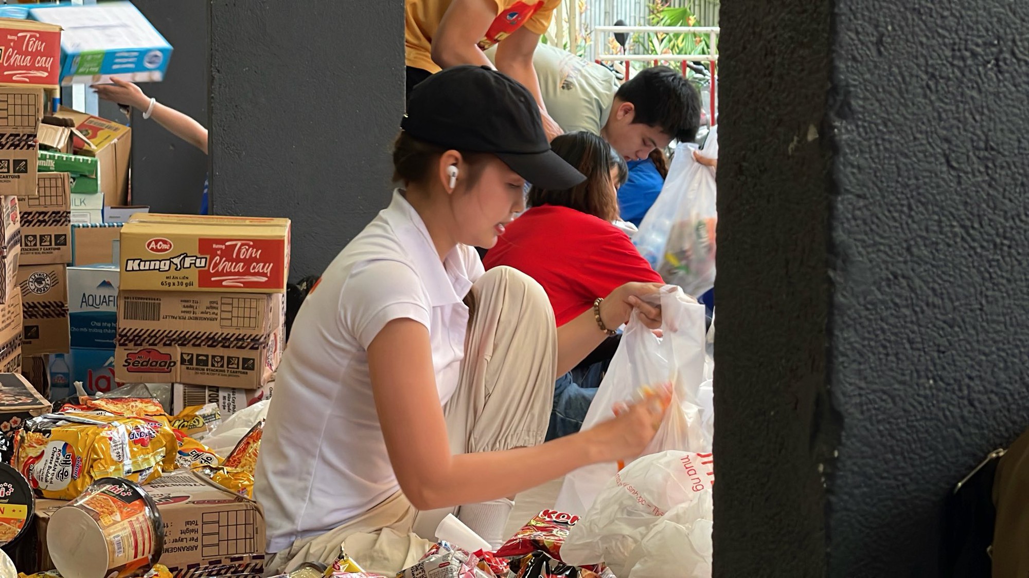 Bị mỉa mai hỏi bill từ thiện, Trấn Thành đáp trả gắt: Bị mỉa mai hỏi bill từ thiện, Trấn Thành đáp trả gắt: