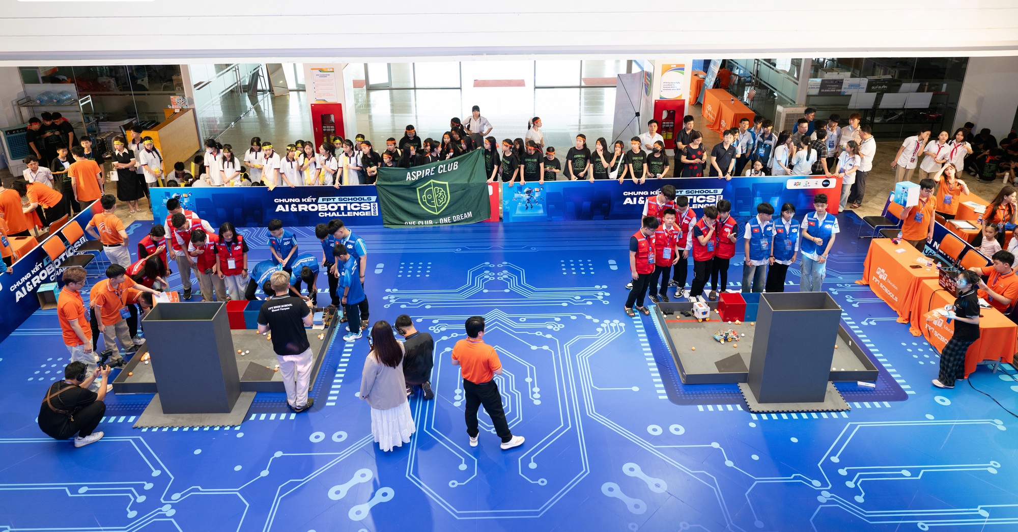 FPT Schools tung sân chơi AI & Robotics cực cháy, học sinh cả nước săn học bổng toàn phần và đấu Robot chuẩn quốc tế!- Ảnh 1.