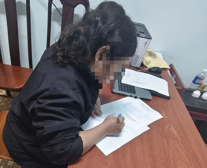 Công an tỉnh Đắk Lắk xử lý 52 tài khoản đăng tin sai sự thật về tình hình lũ lụt- Ảnh 1. Công an tỉnh Đắk Lắk xử lý 52 tài khoản đăng tin sai sự thật về tình hình lũ lụt- Ảnh 1.