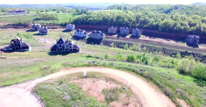 Có gì trong khu nghỉ dưỡng 1,6 tỷ USD bị bỏ hoang hơn thập kỷ?- Ảnh 5.