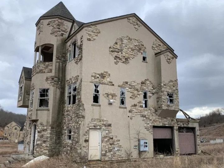 Có gì trong khu nghỉ dưỡng 1,6 tỷ USD bị bỏ hoang hơn thập kỷ?- Ảnh 2.