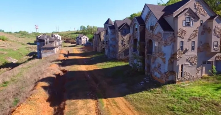 Có gì trong khu nghỉ dưỡng 1,6 tỷ USD bị bỏ hoang hơn thập kỷ?- Ảnh 8.