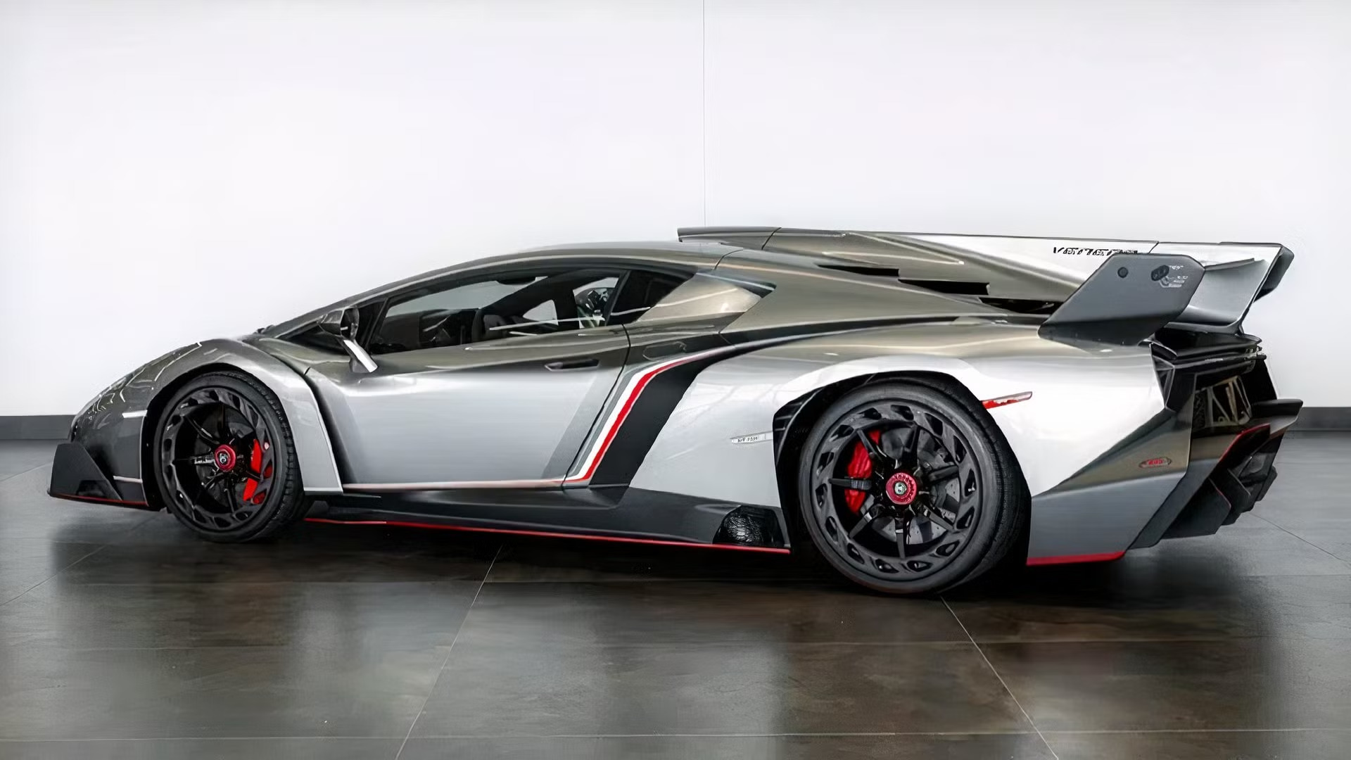 Chơi siêu xe lãi khủng là có thật: Chiếc Lamborghini cũ được bán lại với giá quy đổi 445 tỷ đồng, gấp 4 lần giá mua- Ảnh 2.