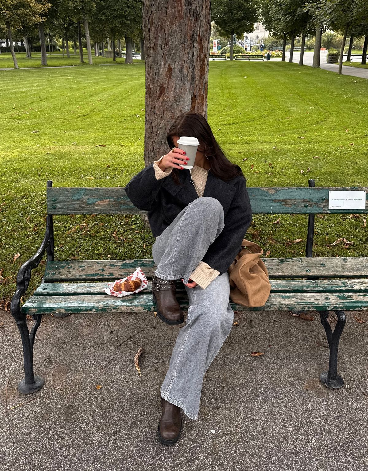 5 cách diện boots giúp nàng 