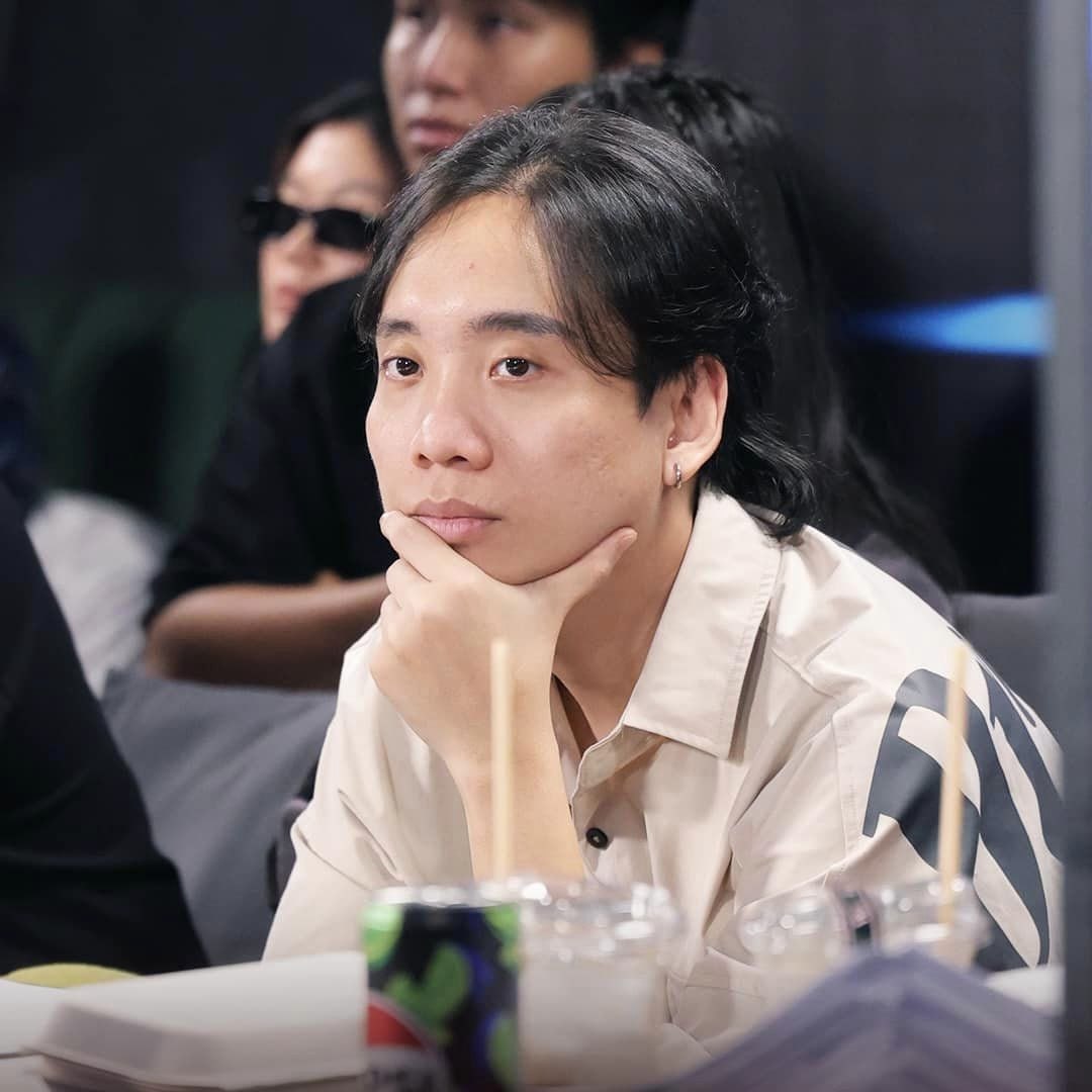 Giọng hát run rẩy của Giám đốc âm nhạc “suy” nhất Việt Nam- Ảnh 2.