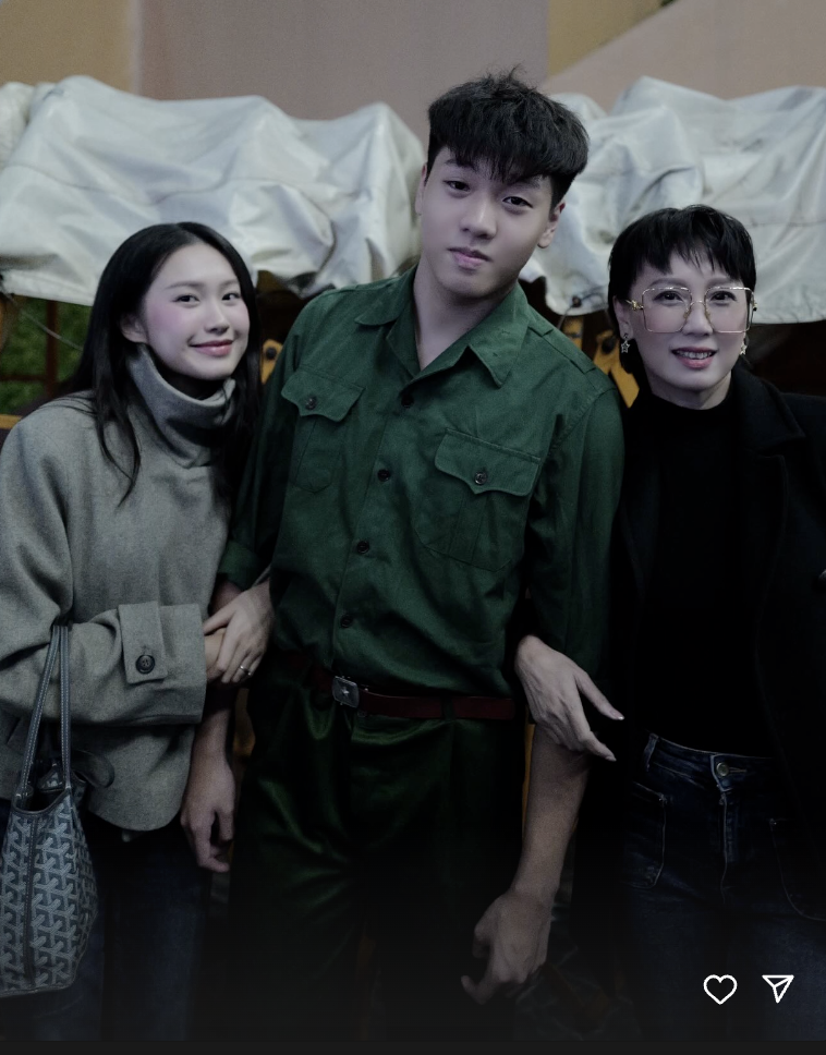 Gấp 3 visual khi nhà Doãn Hải My hội tụ: Mẹ U50 trẻ đẹp, vợ Văn Hậu ngọt ngào, em trai là hotboy Marie Curie!- Ảnh 1.