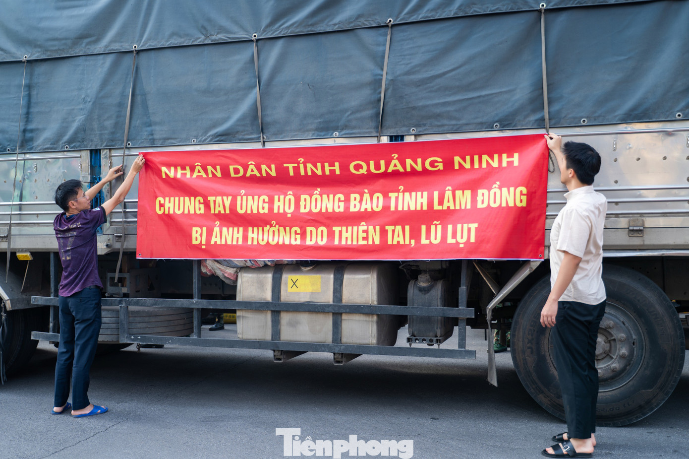 Quảng Ninh quyên góp thần tốc hơn 45 tấn hàng tới vùng lũ Lâm Đồng- Ảnh 17.