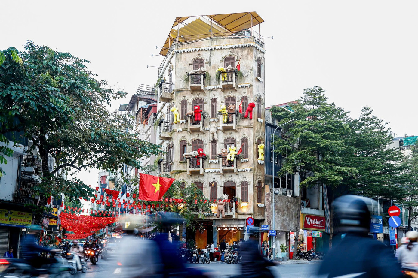 Xếp hàng chụp ảnh Giáng sinh sớm tại các quán cafe- Ảnh 1.