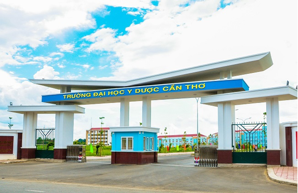 Ngôi trường ở miền Tây có cổng trường mang tên 9 nhánh sông Cửu Long, cả khuôn viên như "bảo tàng sống"- Ảnh 1.