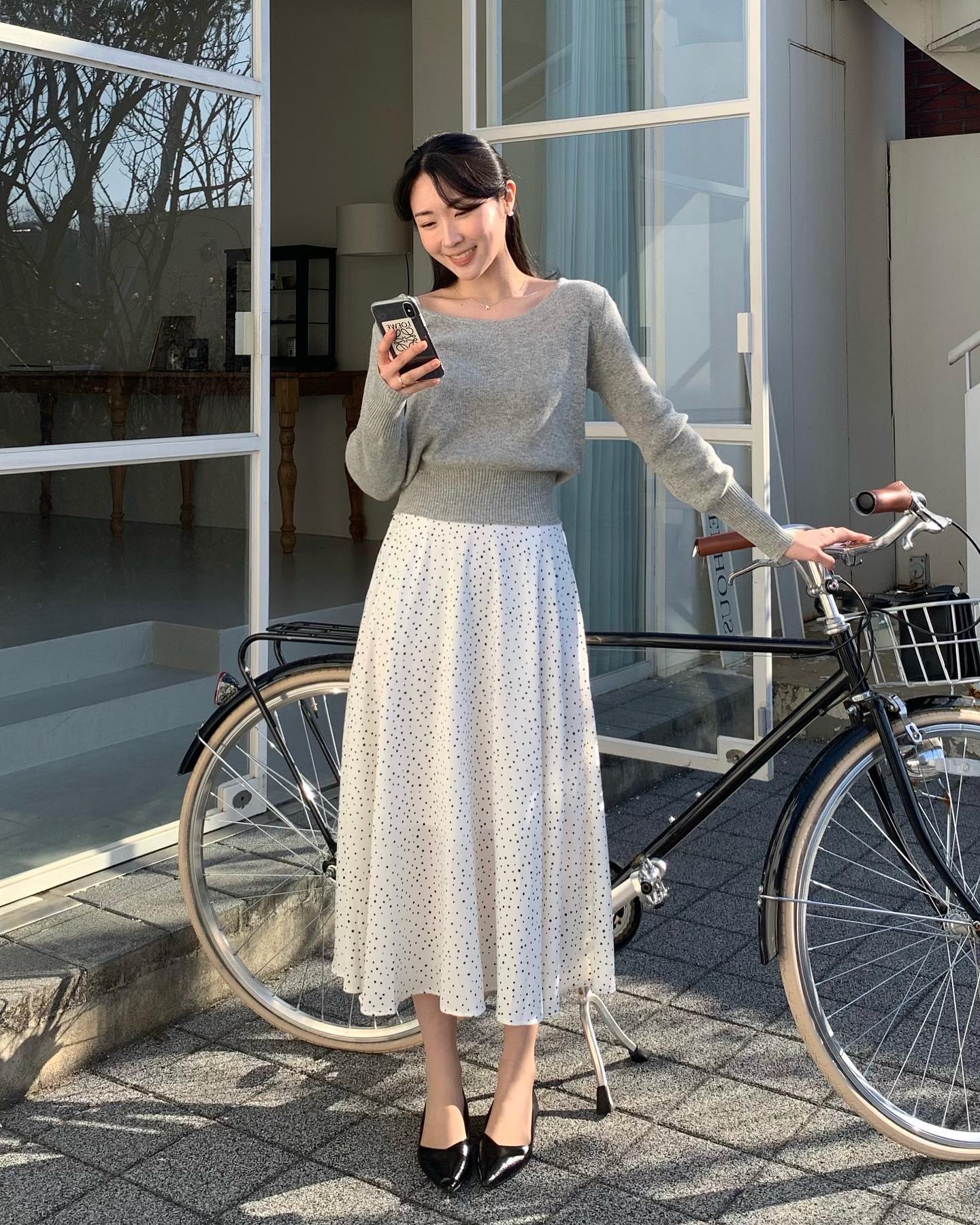 Áo len và chân váy: Bộ đôi siêu nữ tính và thanh lịch, đẹp khó cưỡng trong mùa đông- Ảnh 8.