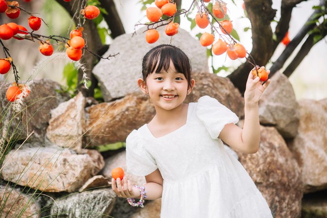 "Mợ chảnh" nhà Khánh Thi - Phan Hiển đời thường xinh yêu như công chúa, lên sàn nhảy lại khí chất đúng "con nhà nòi"- Ảnh 22.
