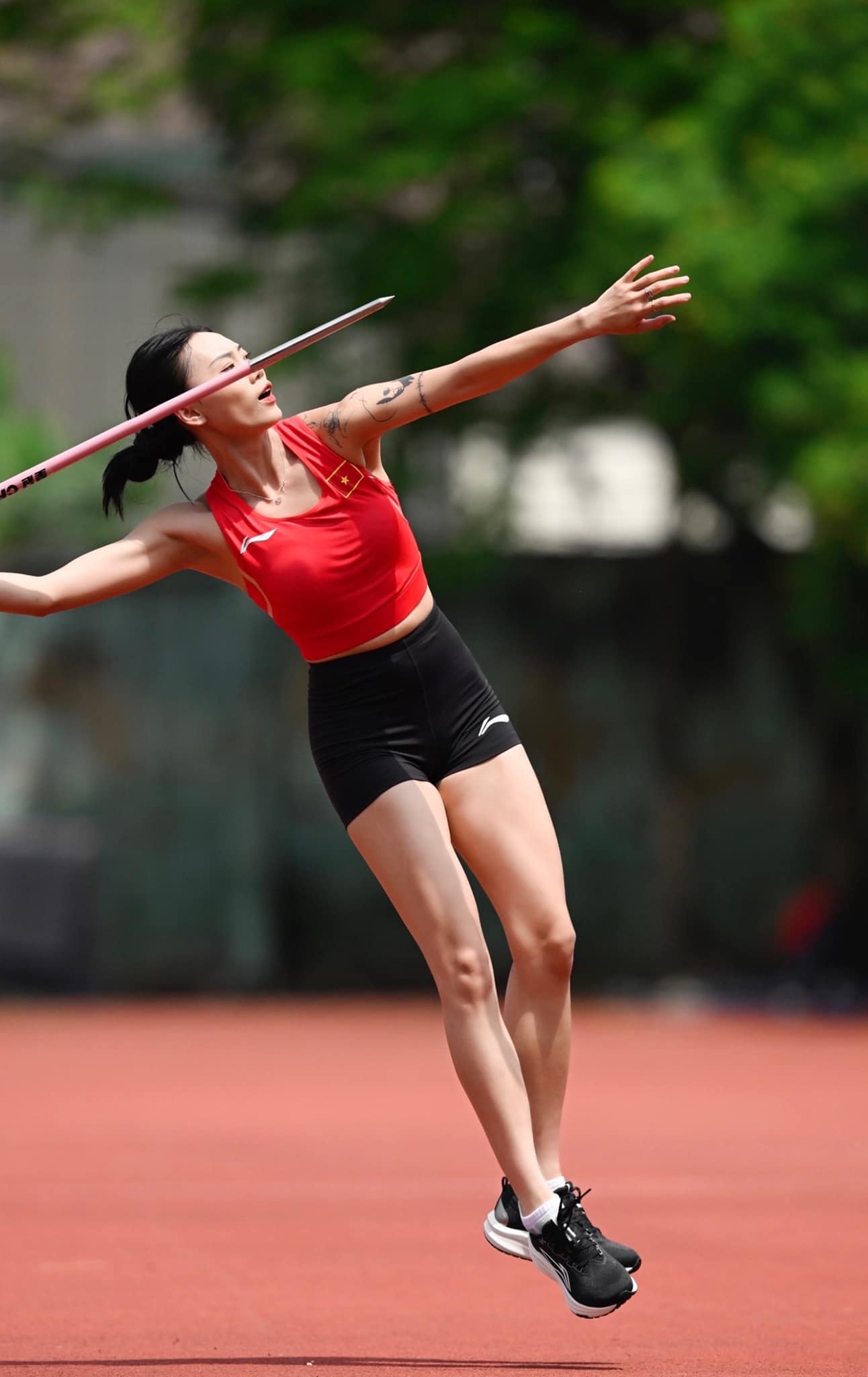 Hoàng Thanh Giang là ai?- Ảnh 2. Hoàng Thanh Giang là ai?- Ảnh 2.