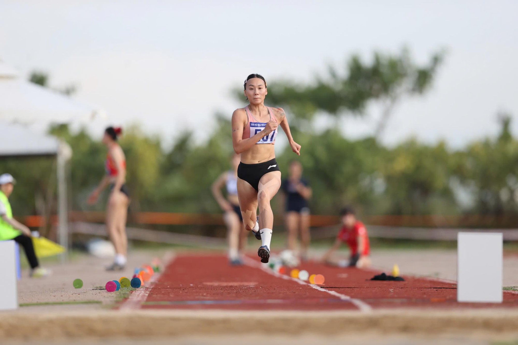 Hoàng Thanh Giang là ai?- Ảnh 4. Hoàng Thanh Giang là ai?- Ảnh 4.