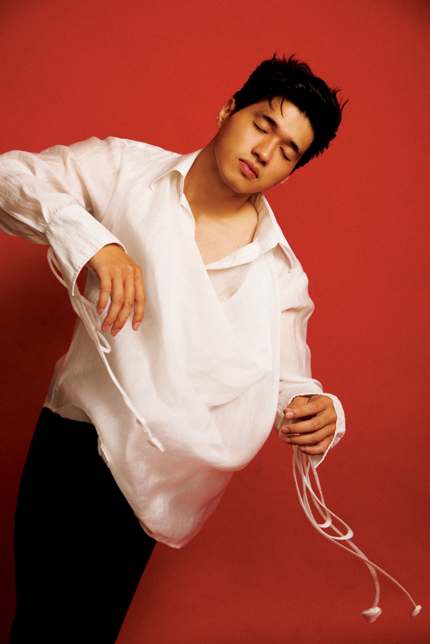 Mỹ nam Việt duy nhất đóng liên tiếp 3 phim top 1 phòng vé 2025: Visual đẹp phát sáng, cứ xuất hiện là có trăm tỷ- Ảnh 2. Mỹ nam Việt duy nhất đóng liên tiếp 3 phim top 1 phòng vé 2025: Visual đẹp phát sáng, cứ xuất hiện là có trăm tỷ- Ảnh 2.