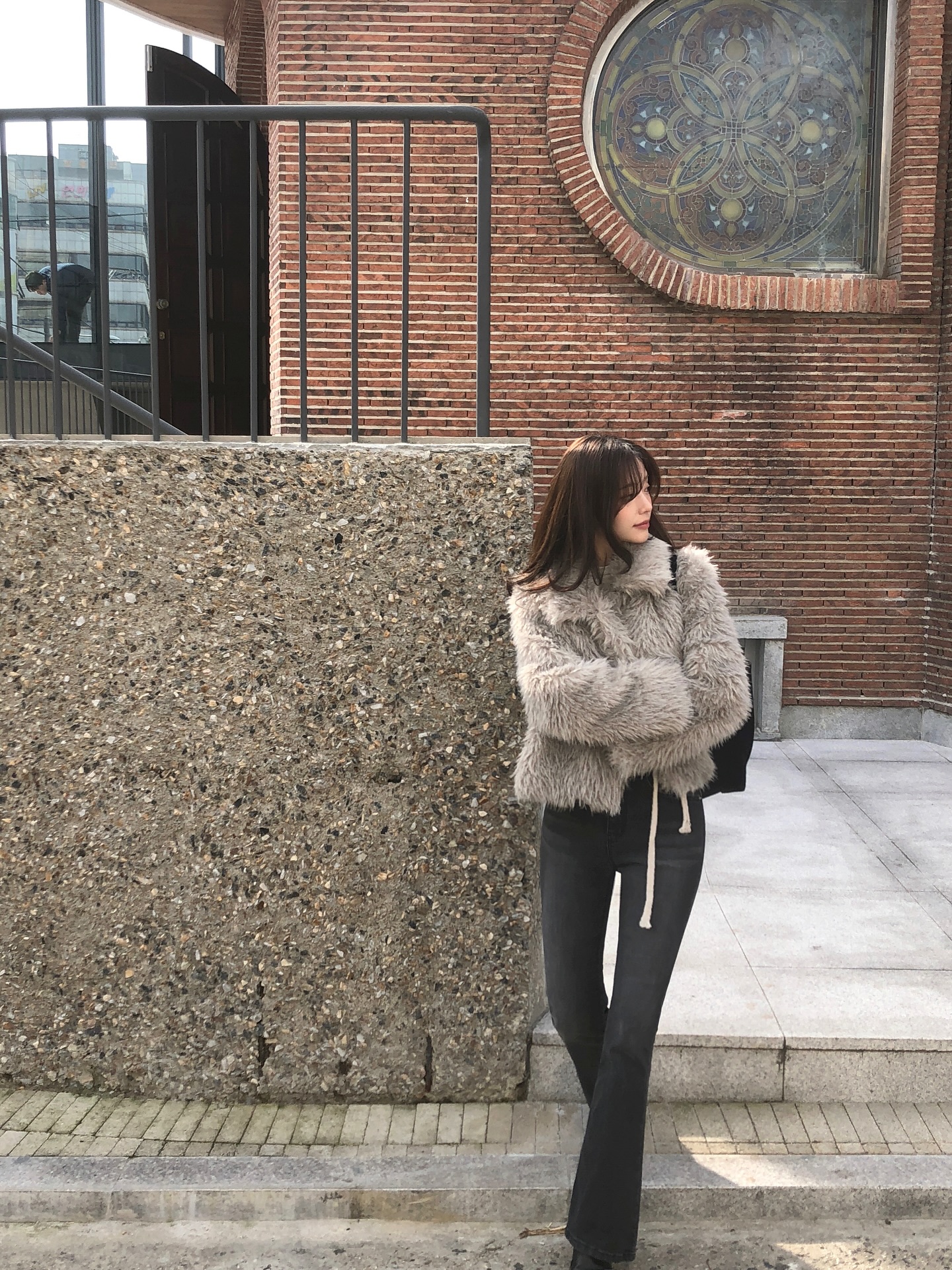 4 công thức diện đồ mùa đông kéo chân dài 