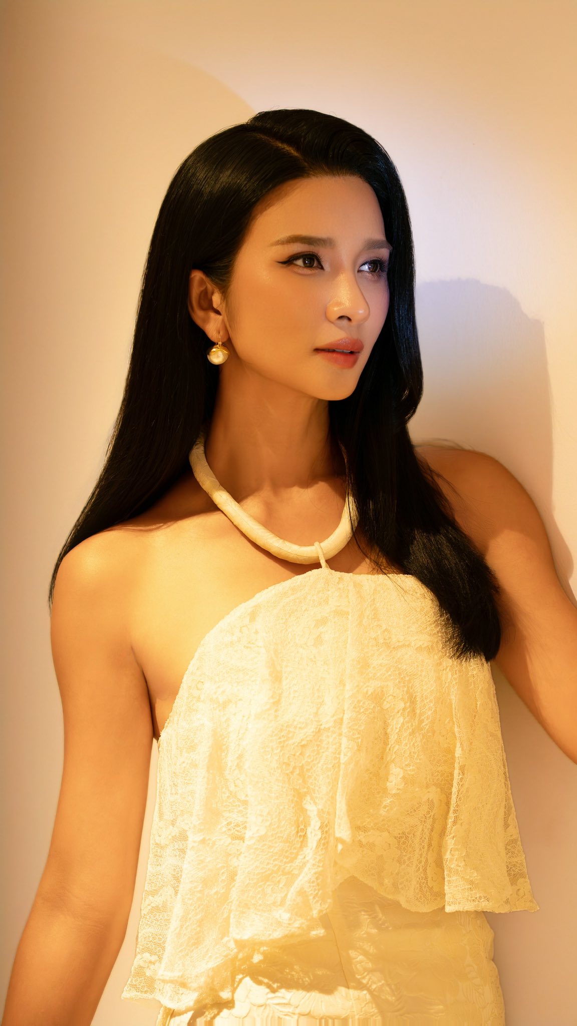 NSƯT đẹp nhất Việt Nam: 21 tuổi làm mẹ đơn thân, 38 tuổi nghi yêu đồng giới- Ảnh 13. NSƯT đẹp nhất Việt Nam: 21 tuổi làm mẹ đơn thân, 38 tuổi nghi yêu đồng giới- Ảnh 13.