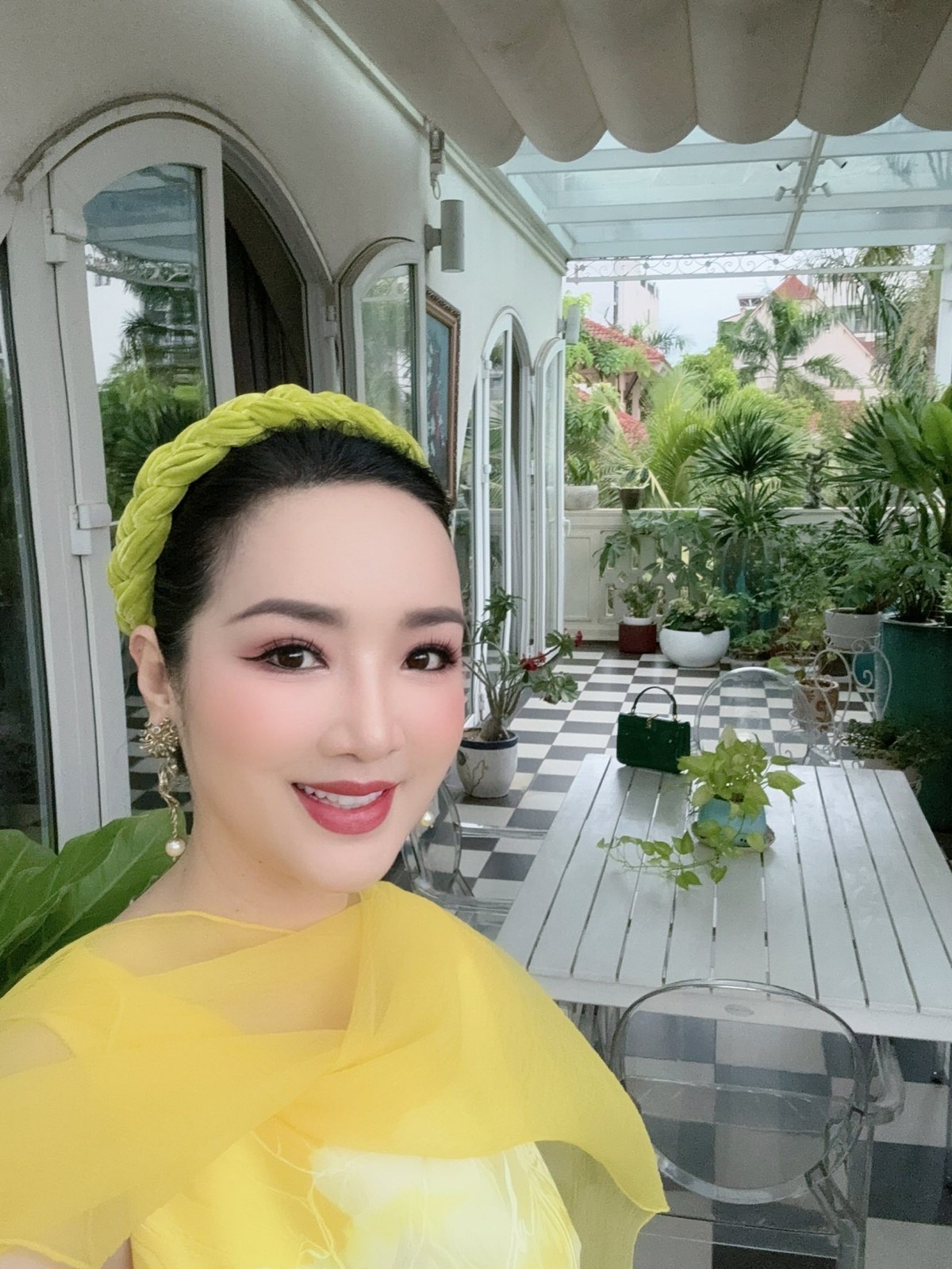 Nữ nghệ sĩ Việt sống trong biệt thự 1000m², lộng lẫy hơn cung điện- Ảnh 12. Nữ nghệ sĩ Việt sống trong biệt thự 1000m², lộng lẫy hơn cung điện- Ảnh 12.