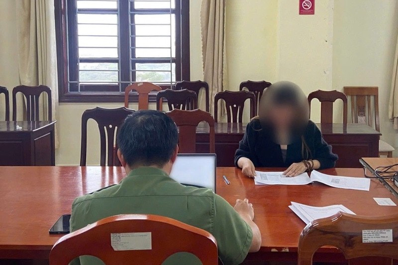 Đăng tin sai sự thật khiến dân Đà Lạt ùn ùn mua xăng dầu, nhiều người bị công an làm việc- Ảnh 1.