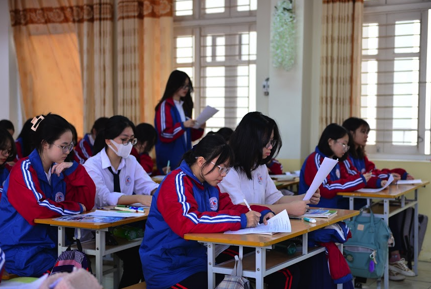 Bộ GD-ĐT đưa giáo dục AI vào trường phổ thông- Ảnh 1.