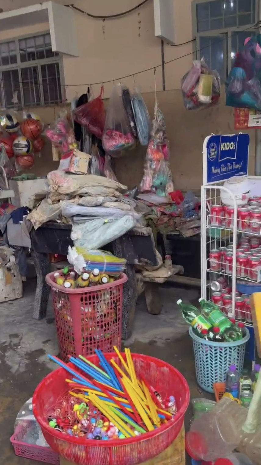 2 ngày 1 đêm “sinh tồn” trên trần nhà của người đàn ông Khánh Hoà- Ảnh 3.