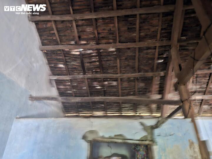 Hai ngày vô vọng tìm cha và ông nội của nữ phóng viên trong lũ dữ- Ảnh 4.