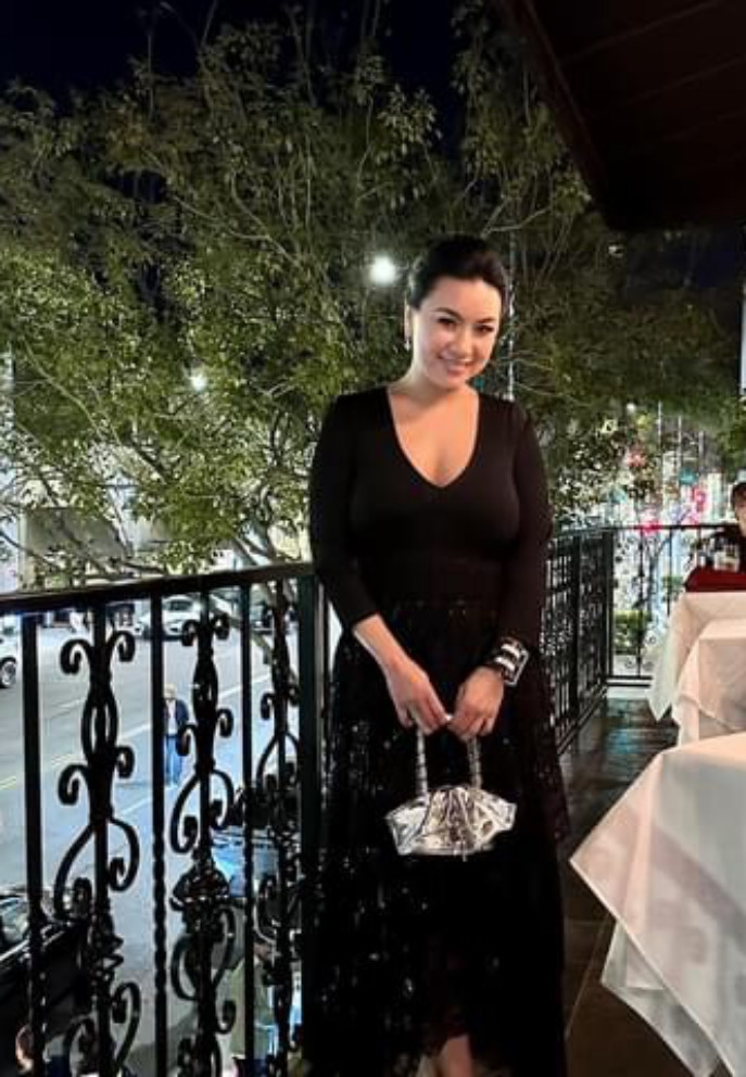 Mỹ nhân duy nhất được Lý Hùng công khai yêu: Là "biểu tượng sexy", từng nhận cát-xê 15 cây vàng, 2 lần đò- Ảnh 6. Mỹ nhân duy nhất được Lý Hùng công khai yêu: Là "biểu tượng sexy", từng nhận cát-xê 15 cây vàng, 2 lần đò- Ảnh 6.