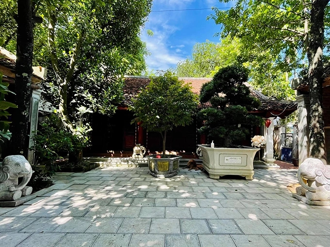 Nam nghệ sĩ sở hữu nhà ở phố Nguyễn Thượng Hiền, biệt phủ ở ngoại ô Hà Nội, vợ sinh 5 con vẫn đẹp- Ảnh 9.