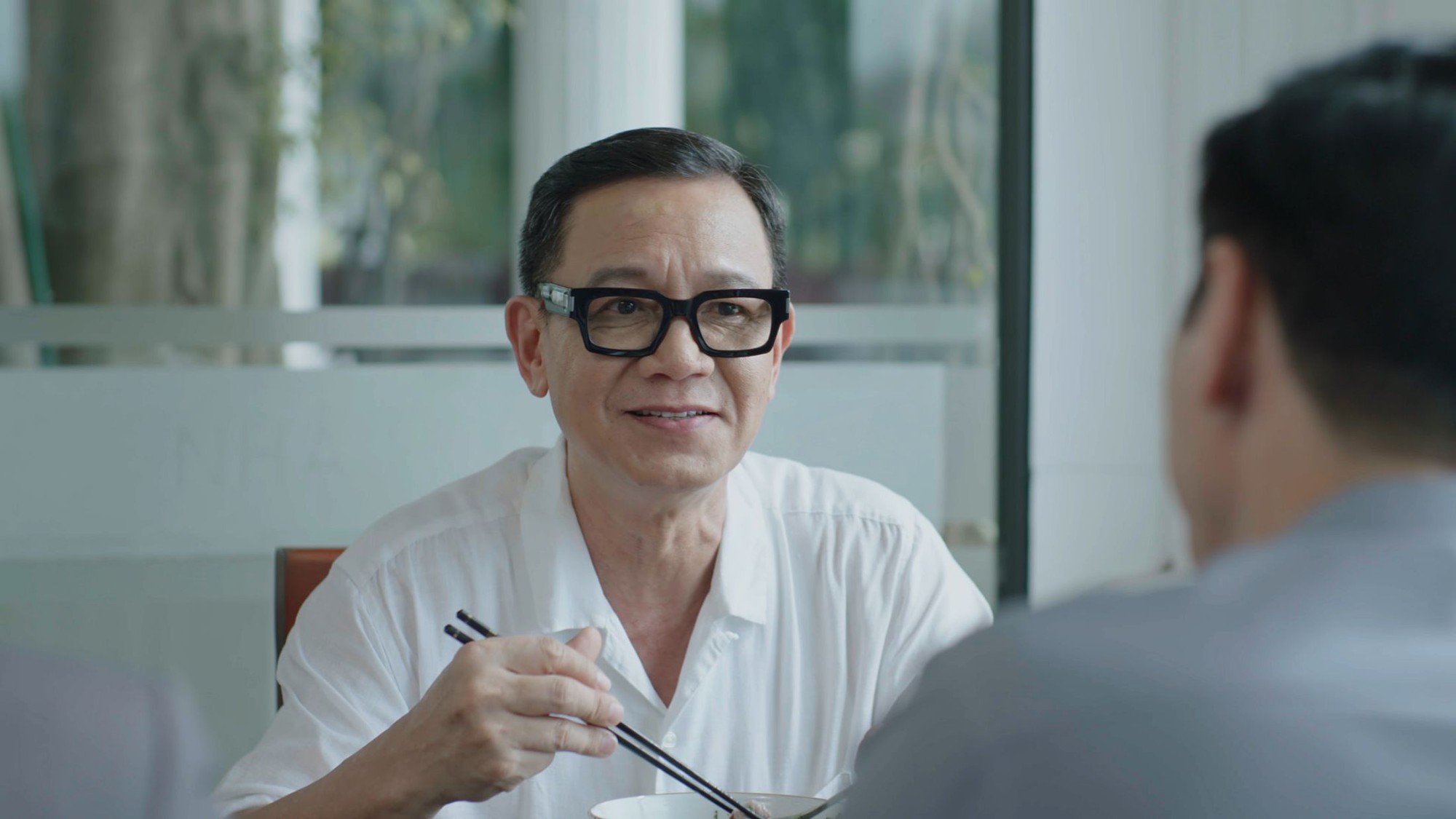 Nam diễn viên Việt 30 năm chưa từng có 1 bức ảnh xấu, ngoài đời còn đẹp gấp 10000 lần trên phim- Ảnh 7. Nam diễn viên Việt 30 năm chưa từng có 1 bức ảnh xấu, ngoài đời còn đẹp gấp 10000 lần trên phim- Ảnh 7.