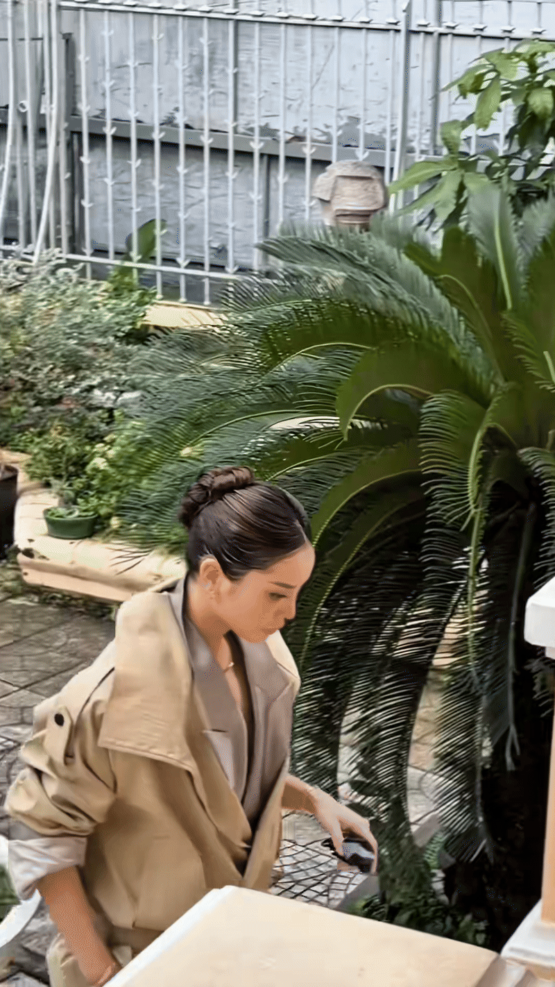 24 giây đưa Kỳ Duyên lên sánh ngang với Kendall Jenner- Ảnh 2. 24 giây đưa Kỳ Duyên lên sánh ngang với Kendall Jenner- Ảnh 2.