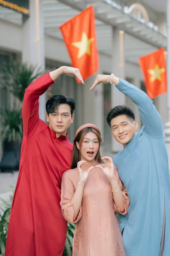 Mỹ nam Việt duy nhất đóng liên tiếp 3 phim top 1 phòng vé 2025: Visual đẹp phát sáng, cứ xuất hiện là có trăm tỷ- Ảnh 3. Mỹ nam Việt duy nhất đóng liên tiếp 3 phim top 1 phòng vé 2025: Visual đẹp phát sáng, cứ xuất hiện là có trăm tỷ- Ảnh 3.