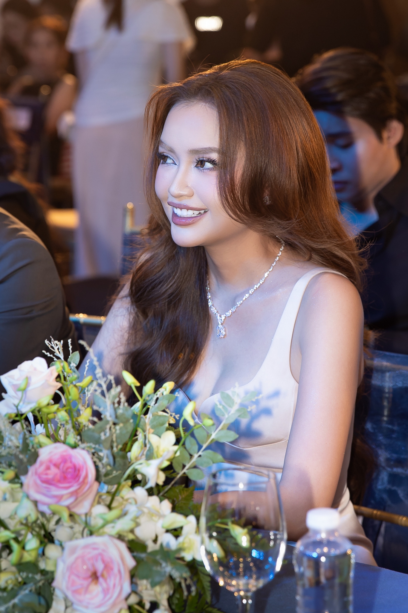 CEO Bảo Hoàng lên tiếng nghi vấn Miss Cosmo bị Miss Universe chèn ép- Ảnh 5. CEO Bảo Hoàng lên tiếng nghi vấn Miss Cosmo bị Miss Universe chèn ép- Ảnh 5.