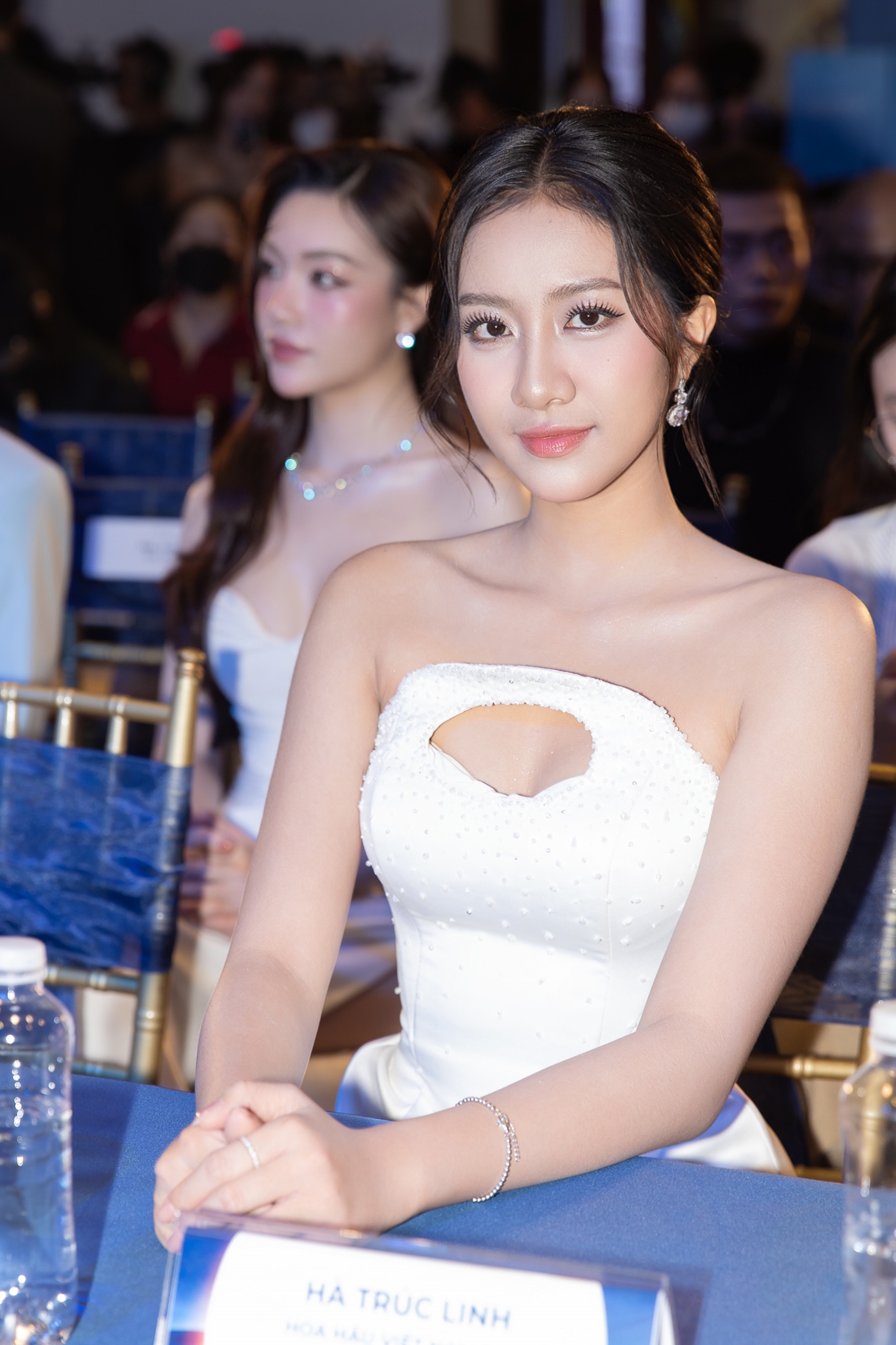 CEO Bảo Hoàng lên tiếng nghi vấn Miss Cosmo bị Miss Universe chèn ép- Ảnh 6. CEO Bảo Hoàng lên tiếng nghi vấn Miss Cosmo bị Miss Universe chèn ép- Ảnh 6.